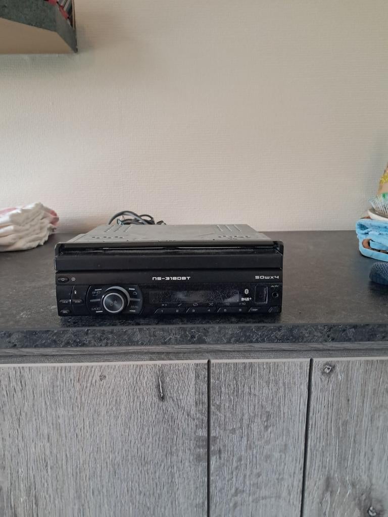 Radio lcd scherm alle benodigdheden voor boordcp enz.., Enlèvement ou Envoi