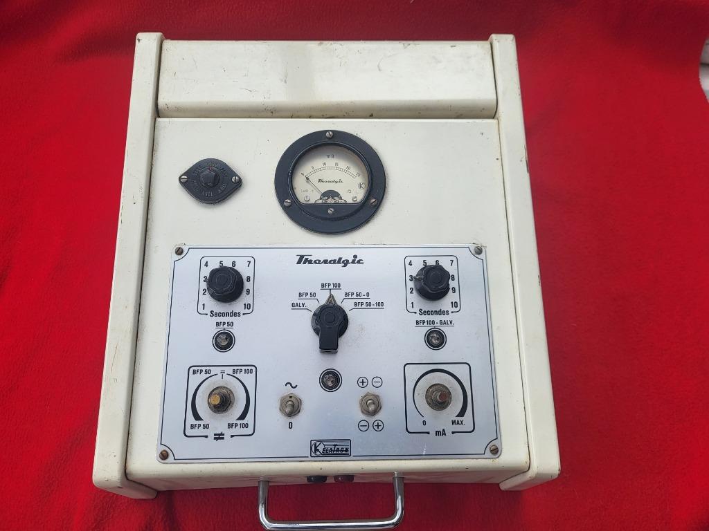 Vintage Electronic Control Box KELATRON pour kiné, Articles professionnels, Articles professionnels Autre, Enlèvement