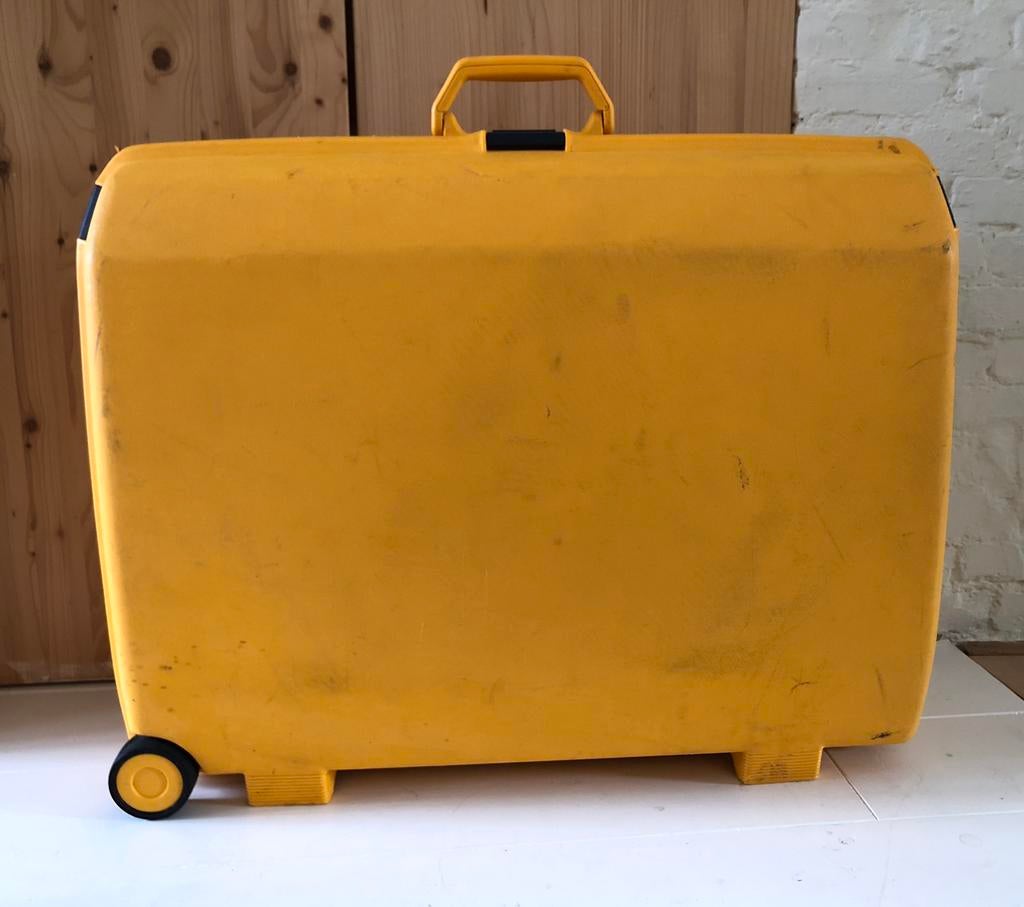 grand étui de voyage Samsonite jaune 75x55x25 cm, Enlèvement ou Envoi, 70 cm ou plus, Plastique dur, Utilisé