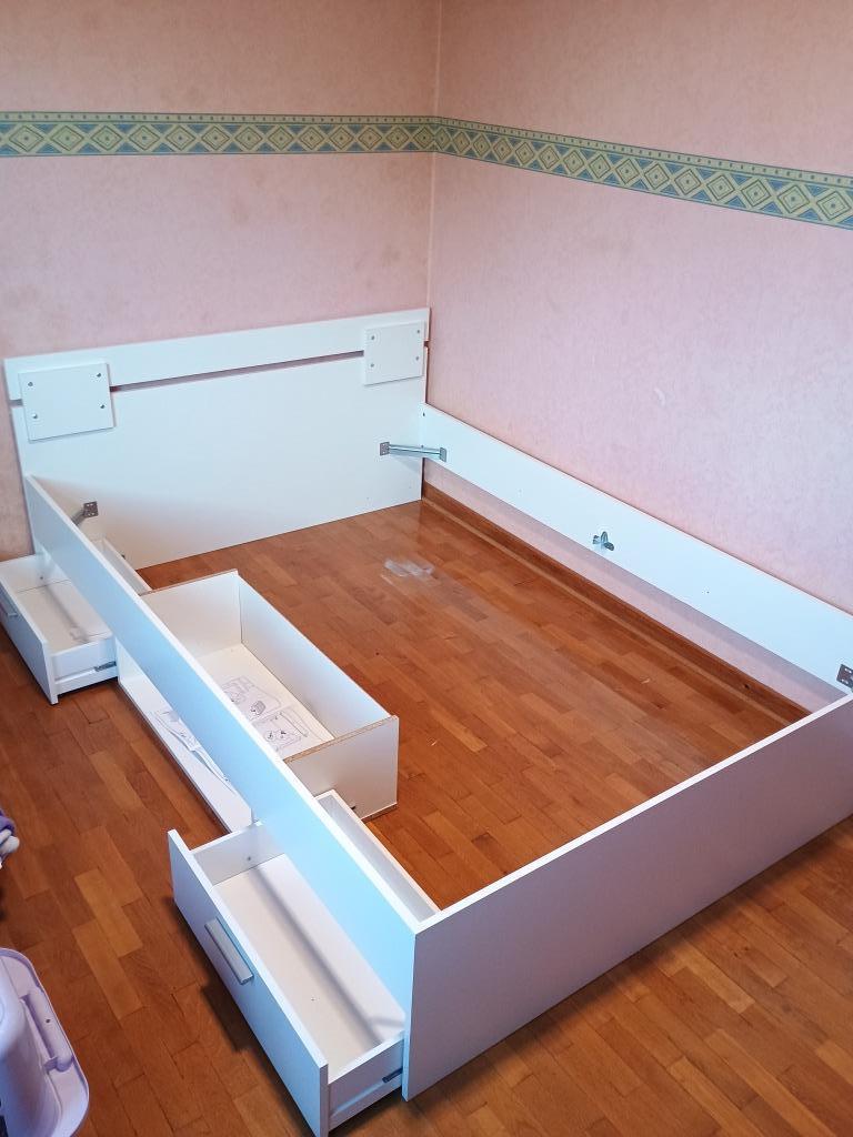 Base de lit 2 personnes  à tiroirs, Neuf, 140 cm, Enlèvement, 200 cm
