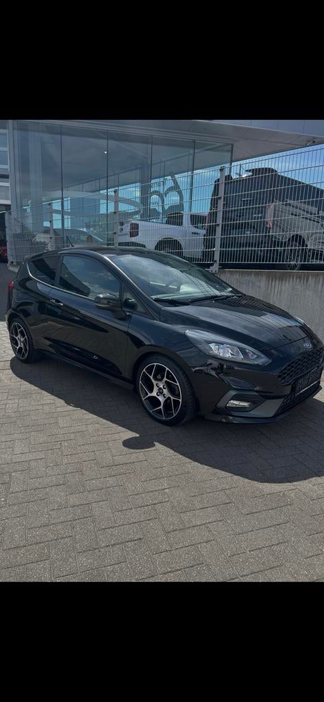 Ford fiesta st 200pk MK8, Auto's, Voorwielaandrijving, Stof, 1498 cc, Euro 6