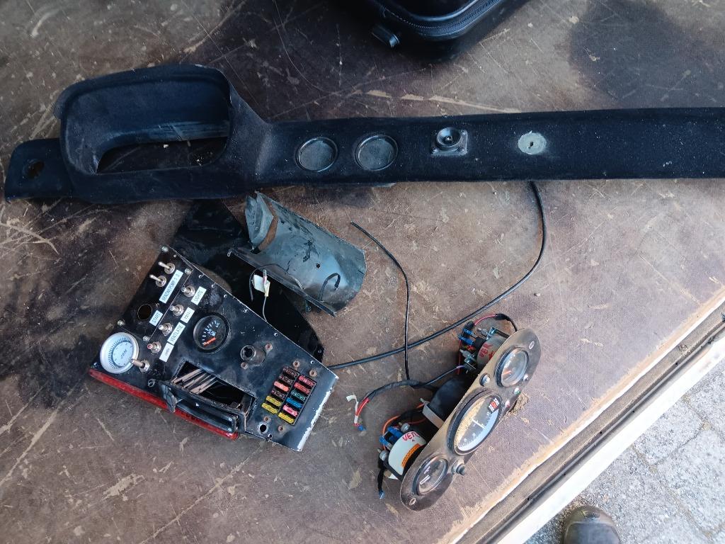 Opel Kadett C rally dash "geflockt" met meters, Ophalen, Overige automerken