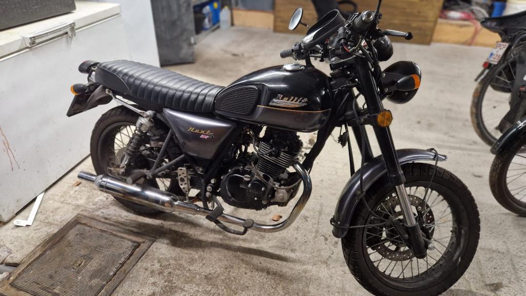 Bullit hunt s 125cc motor, Motoren, Ophalen, 1 cilinder, 11 kW of minder