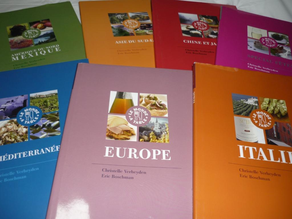 Livres de cuisine : Le monde à table, Enlèvement ou Envoi, Comme neuf