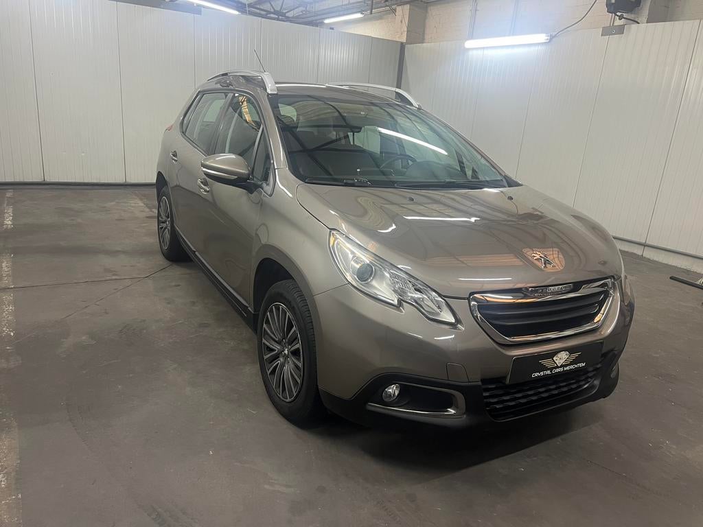 Peugeot 2008 1.2i PureTech 2016 100000Km, Autos, Peugeot, Entreprise, Bluetooth, Essence, Euro 6, Berline, 5 portes, Boîte manuelle