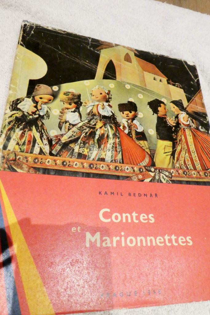 Contes et Marionnettes Par KAMIL BEDNAR Edité à Prague 1958, Enlèvement
