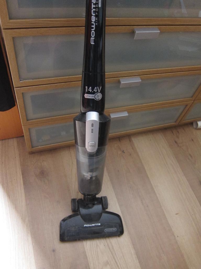 aspirateur balai sans fil rowenta, Enlèvement, Ne fonctionne pas, Fer à repasser sans fil