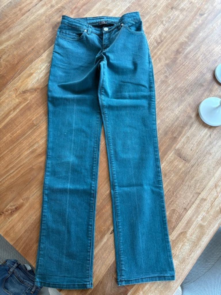 Jeans vintage maat 36, Ophalen of Verzenden, Zo goed als nieuw, Overige kleuren, W28 - W29 (confectie 36)