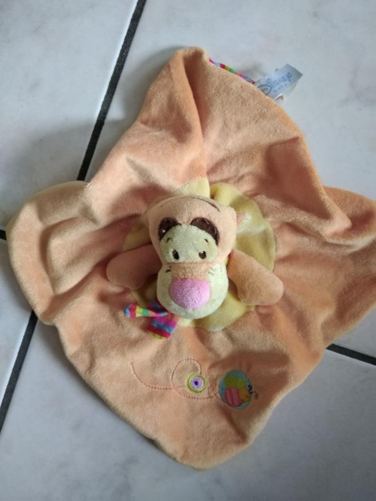 knuffeldoekje disney baby teigetje(doos pam, Kinderen en Baby's, Speelgoed | Knuffels en Pluche, Ophalen of Verzenden, Nieuw