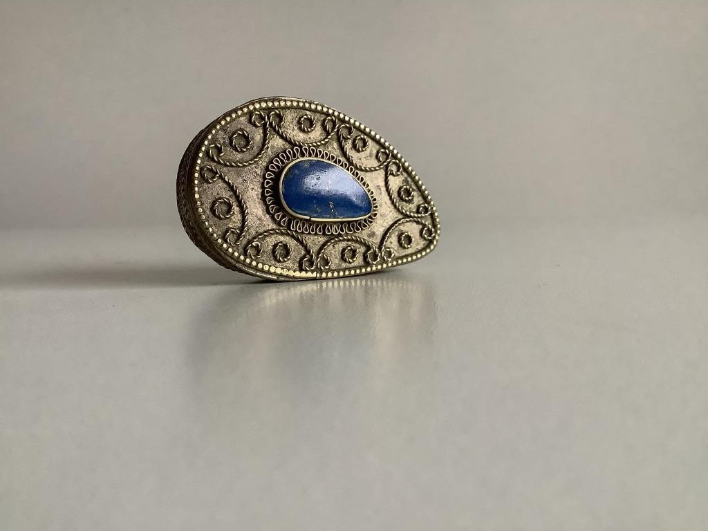 Oud zilveren pillendoosje met lapis lazulli, Antiek en Kunst, Ophalen of Verzenden, Zilver