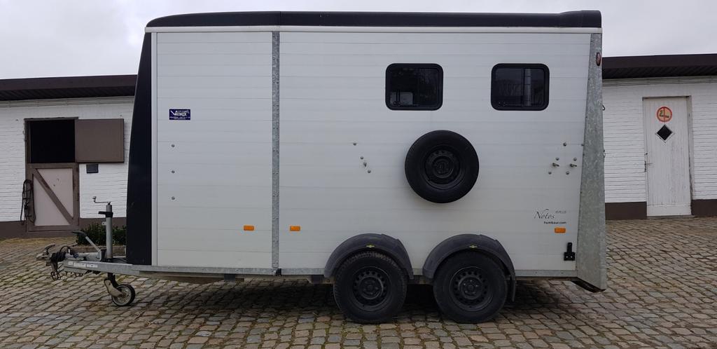 Humbaur Notus plus, 2 paarden., Particulier