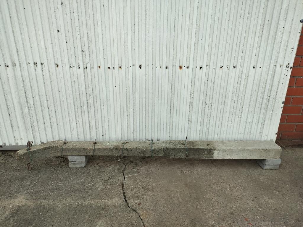 Betonpaal Afsluiting, Ophalen, Gebruikt