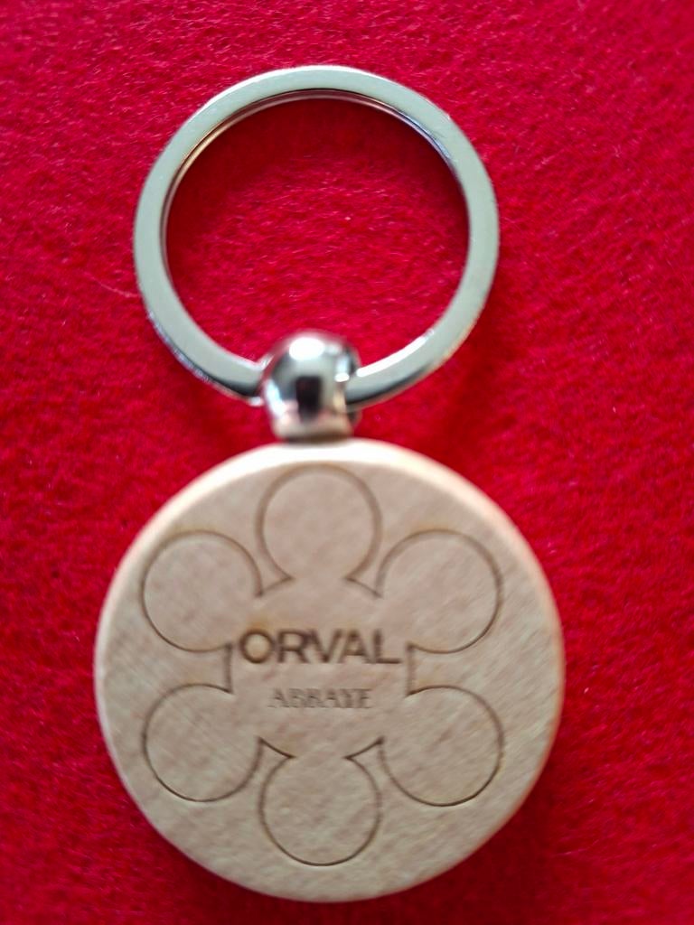 Orval houten sleutelhanger, Ophalen of Verzenden, Zo goed als nieuw