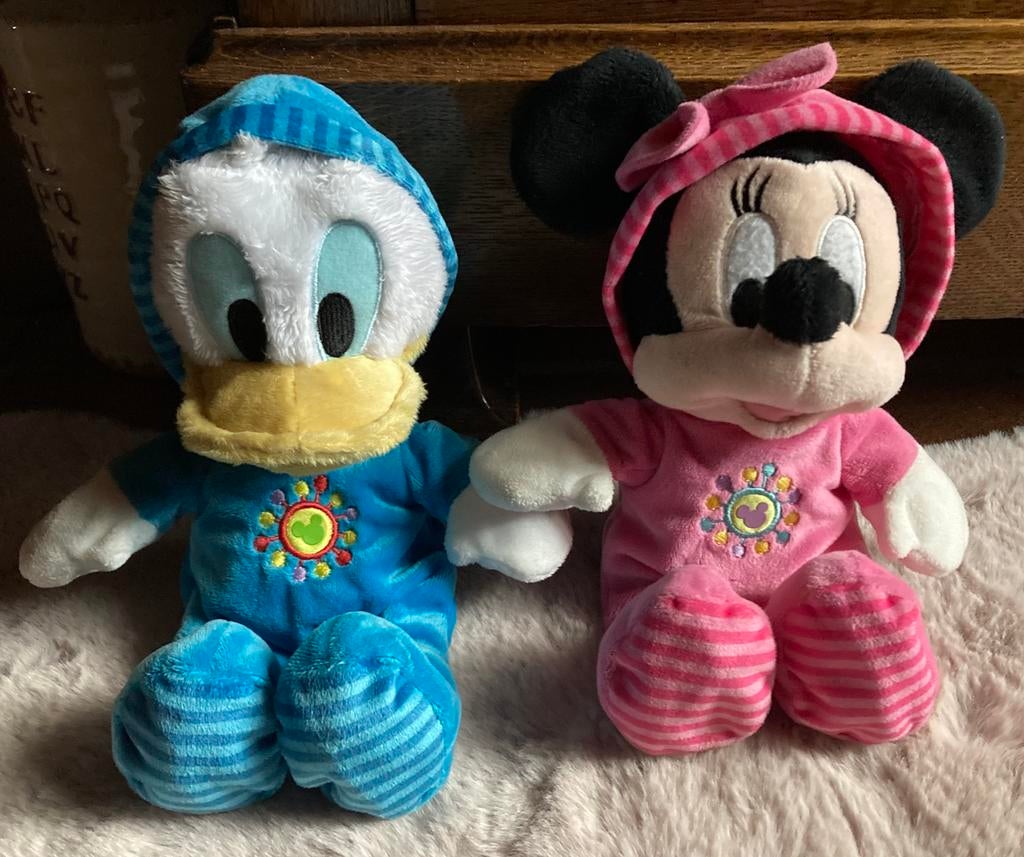 Minnie Mouse en Donald Duck knuffels, Kinderen en Baby's, Speelgoed | Knuffels en Pluche, Ophalen of Verzenden, Zo goed als nieuw