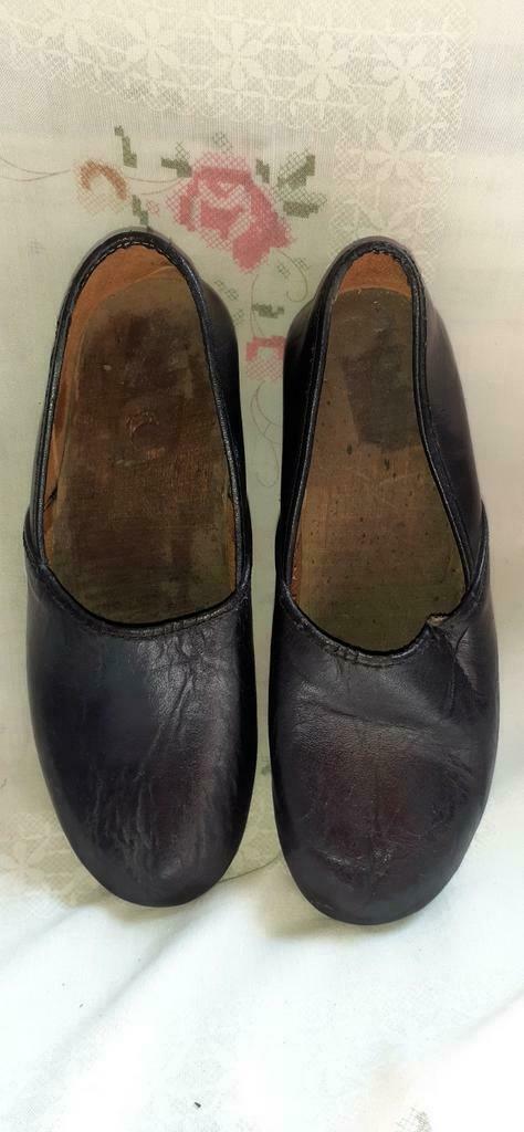 § Sabot fermé bois et cuir noir pt 37 (ref241), Vêtements | Femmes, Chaussures, Comme neuf, Sabots, Noir, Enlèvement ou Envoi