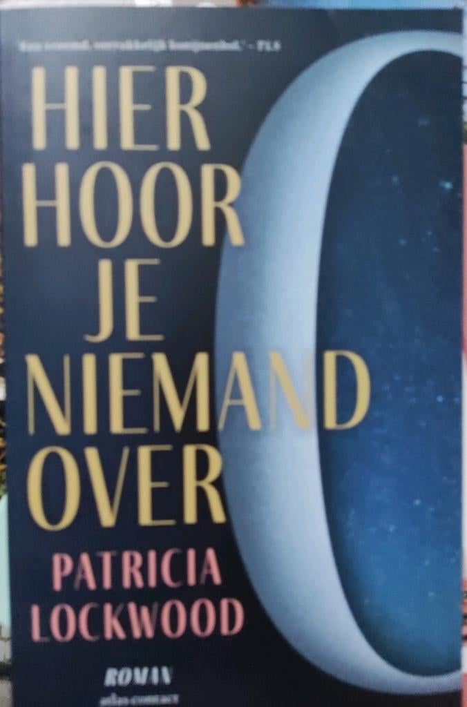 HIER HOOR JE NIEMAND OVER - P. LOCKWOOD, Ophalen of Verzenden, Zo goed als nieuw