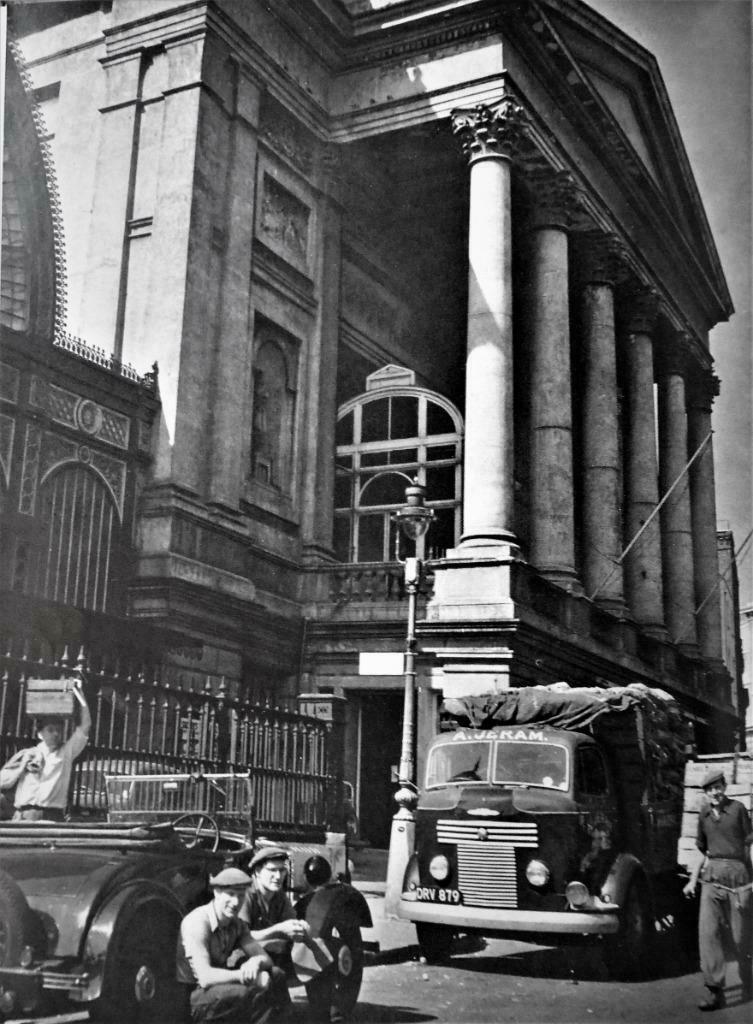 Royal London - [1953] - The Barclays Group of Banks, Livres, Guide ou Livre de voyage, Autres marques, Enlèvement ou Envoi, Utilisé