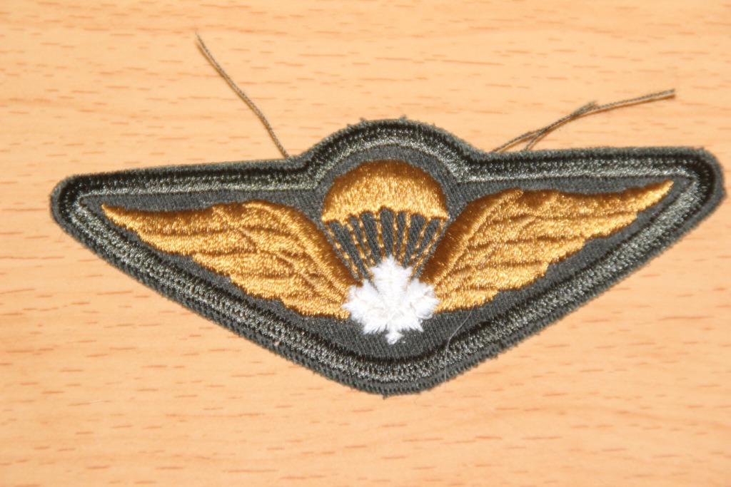 Canada brevet parachutiste canadien (1), Envoi, Armée de terre, Emblème ou Badge