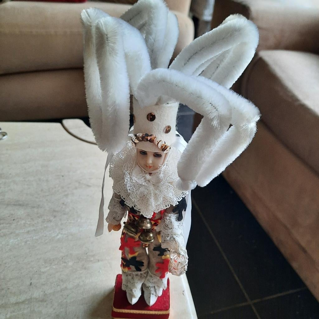Popje Gilles de Binche . Zeer goede staat ! Ongeveer 30 cm, Ophalen of Verzenden, Zo goed als nieuw, Pop