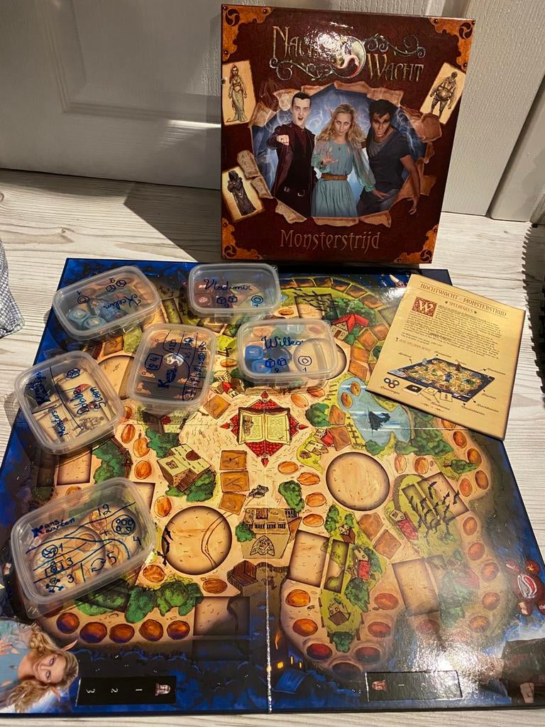 Spel nachtwacht monsterstrijd, Ophalen, Zo goed als nieuw
