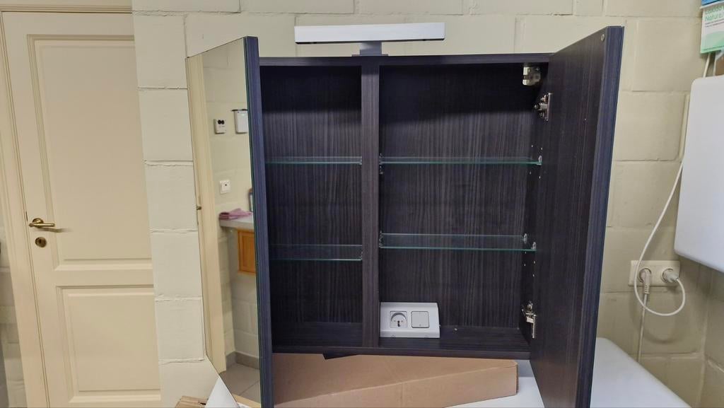 Armoire miroir de salle de bain, Enlèvement