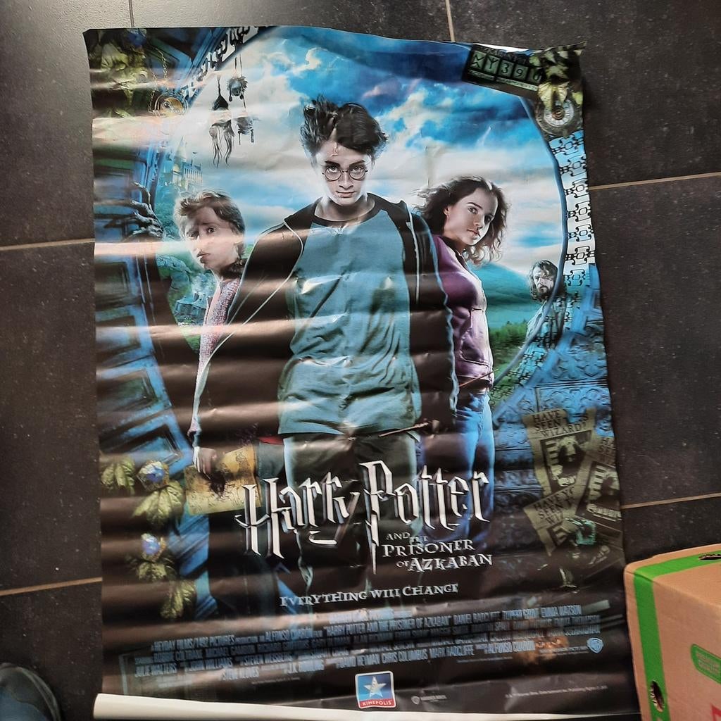 Harry Potter poster . Grote 70 cm x 100 cm ., Ophalen of Verzenden, Zo goed als nieuw