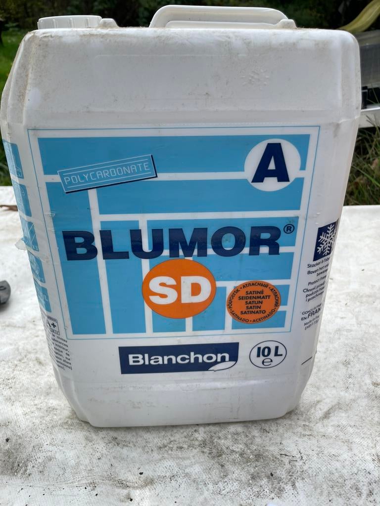 Vitrificateur reste 3 litres. Prevoir durcisseur aqua pro, Enlèvement