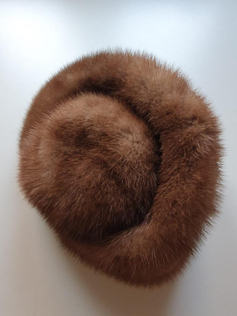 Superbe chapeau en fourrure de vison, Enlèvement, Comme neuf