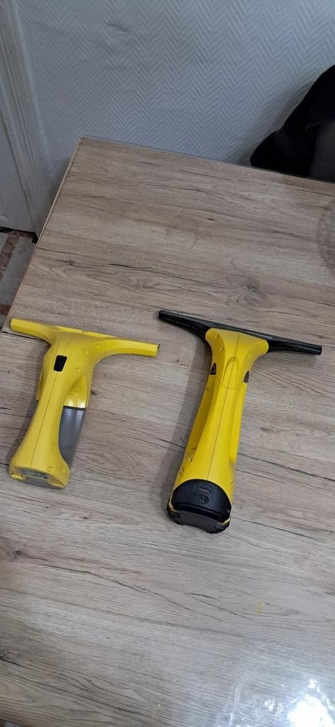 2 KÄRCHER glazenwassers met 1 oplader, goed werkend, Huis en Inrichting, Ophalen, Raamwisser of Trekker