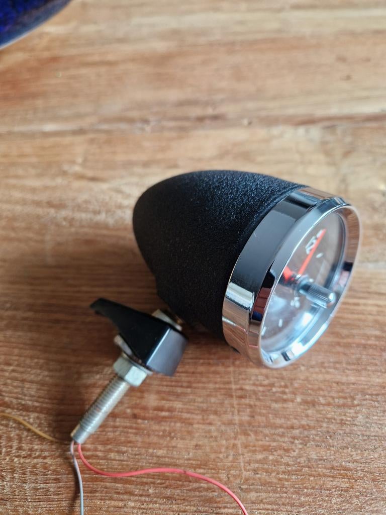 Vintage  Kienzle opbouw auto klok, Ophalen of Verzenden