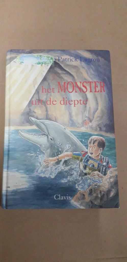 Leesboek Patrick Lagrou - het monster uit het diepe, Enlèvement ou Envoi, Comme neuf
