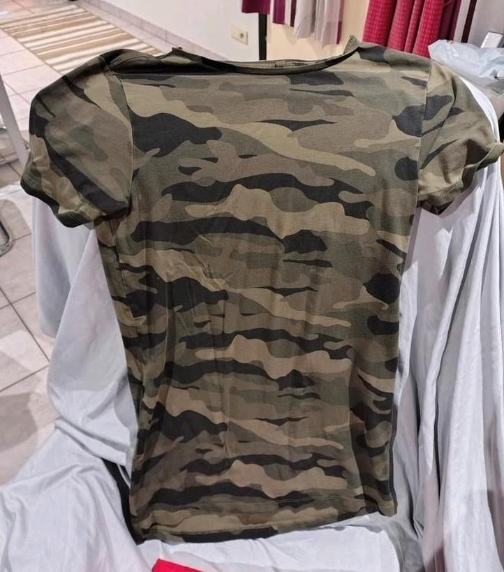 T-shirt motif militaire small long  de marque Coolcat occas., Enlèvement ou Envoi, Comme neuf, Coolcat, Vert