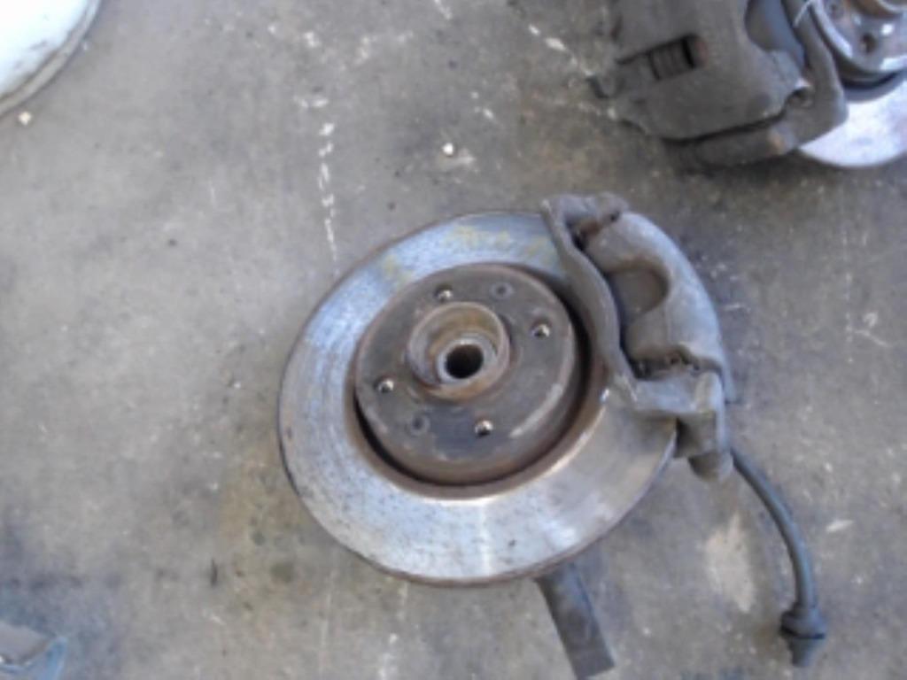 Moyeu avant gauche Renault Modus 1.2i 55kw 2004-2007, Enlèvement ou Envoi, Utilisé, Renault
