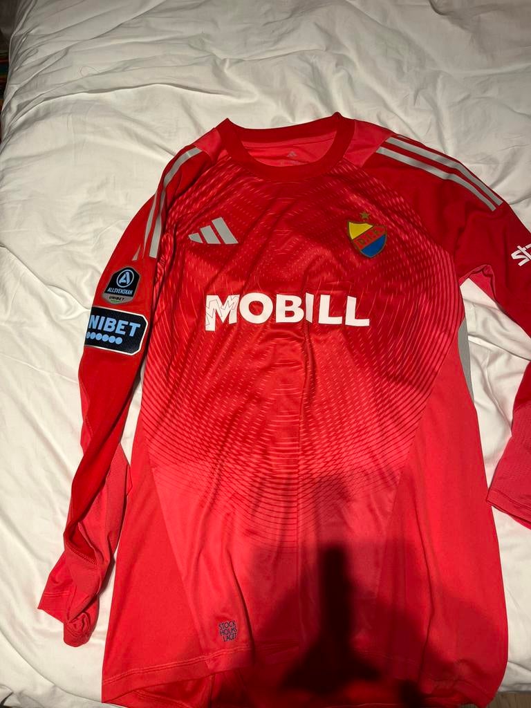 Gesigneerd en matchworn shirt Djurgarden, Sport en Fitness, Ophalen, Zo goed als nieuw, Shirt