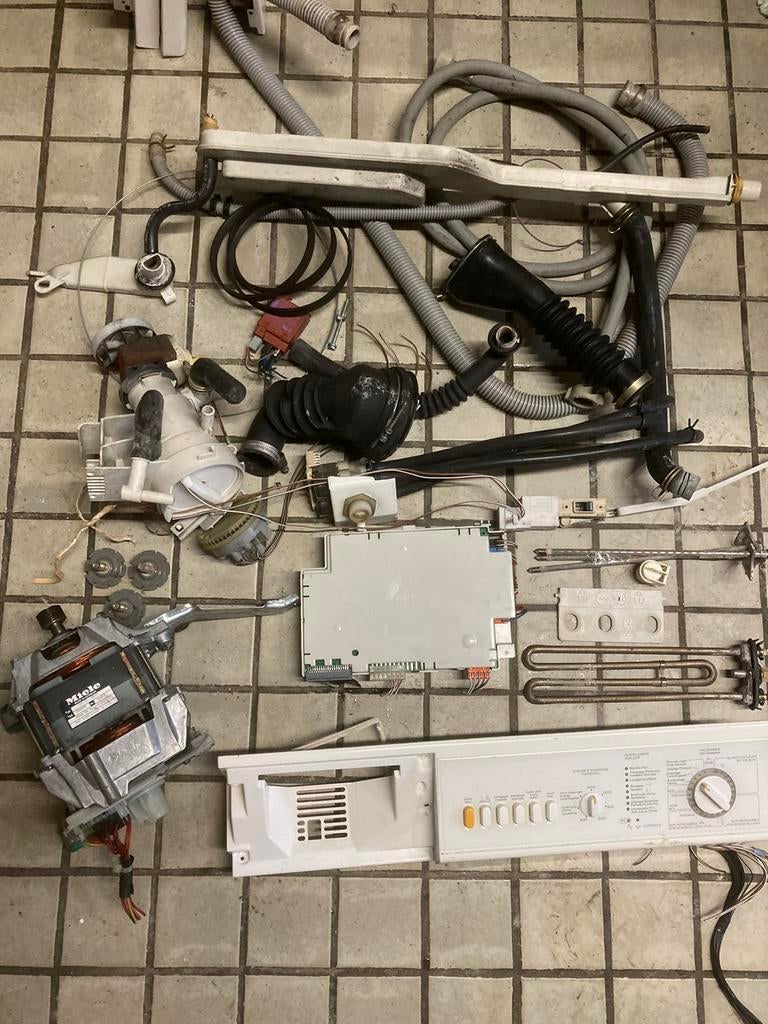 Onderdelen Miele wasmachine 5kg 1500tr W953 e.a. zie lijst, Ophalen of Verzenden, Gebruikt
