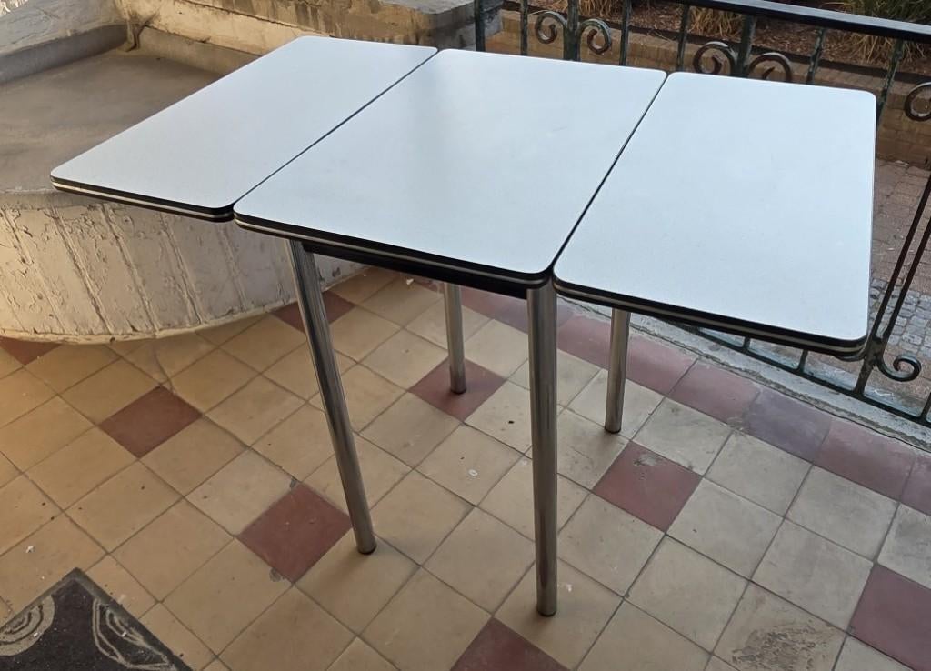 Table et 4 chaises en formica vintage, Quatre personnes, Vintage, 50 à 100 cm, Comme neuf