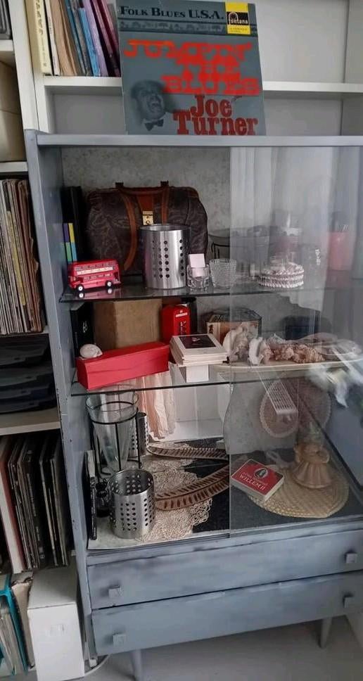 💫⭐️ VINTAGE vitrinekast, dik glas, dikke glazen voet, trape, Ophalen