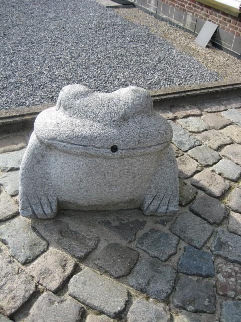 Granieten Kikker met spuitgat voor eventueel fontein nieuw, Tuin en Terras, Ophalen, Nieuw, Graniet, Fontein