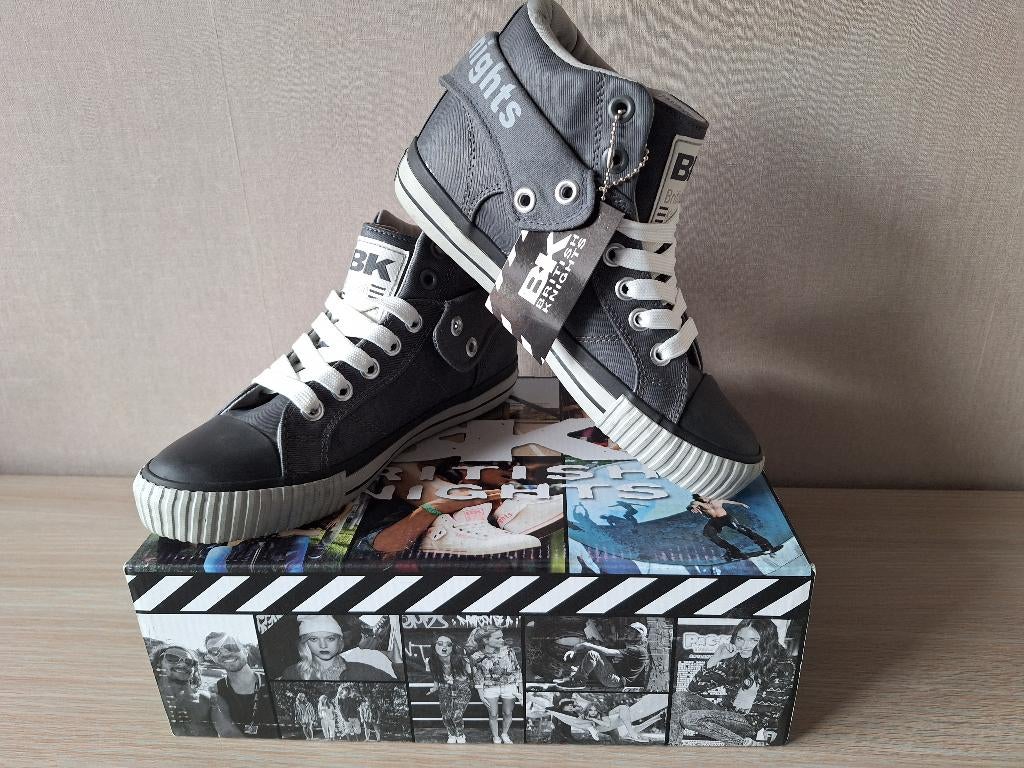 ✩ M37 - Nieuwe schoenen BK, Schoenen, Nieuw, Ophalen of Verzenden, Bk