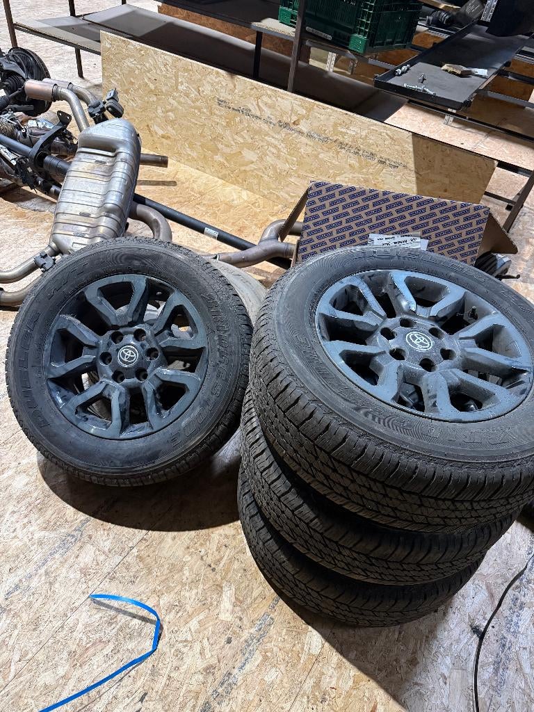 Toyota Hilux onderdelen, Ophalen, Gebruikt, Toyota