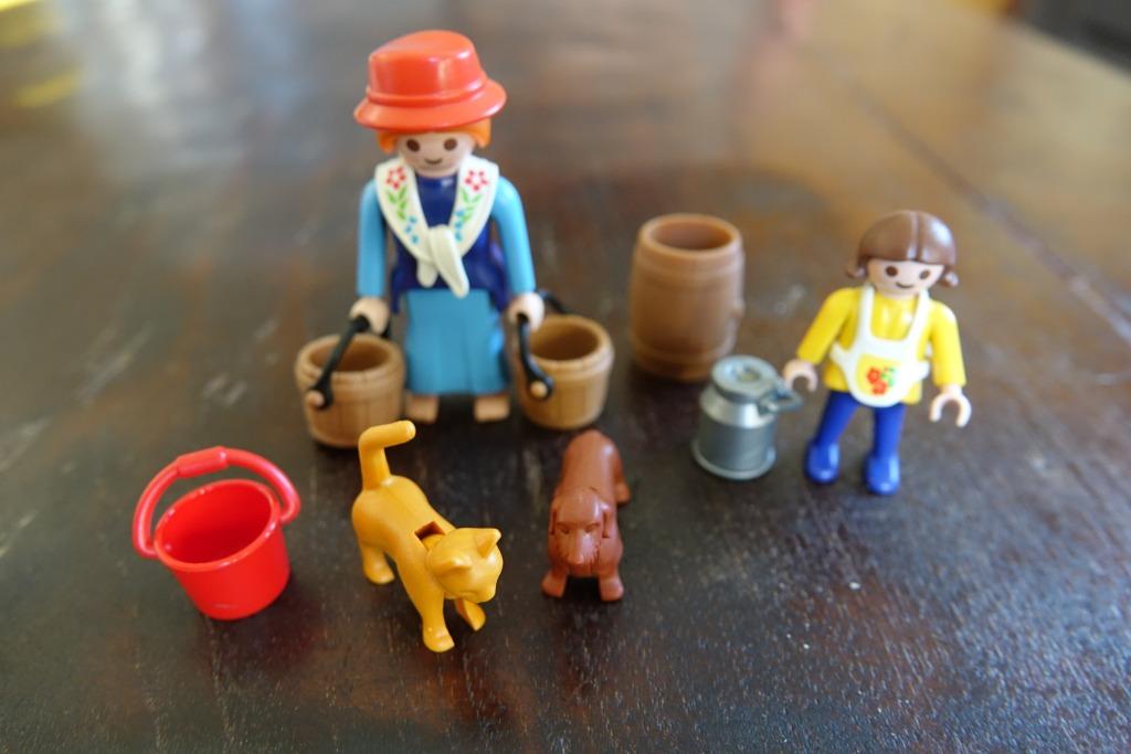Playmobil : melkboerin , poes en hond ,..., Kinderen en Baby's, Speelgoed | Playmobil, Ophalen of Verzenden, Zo goed als nieuw