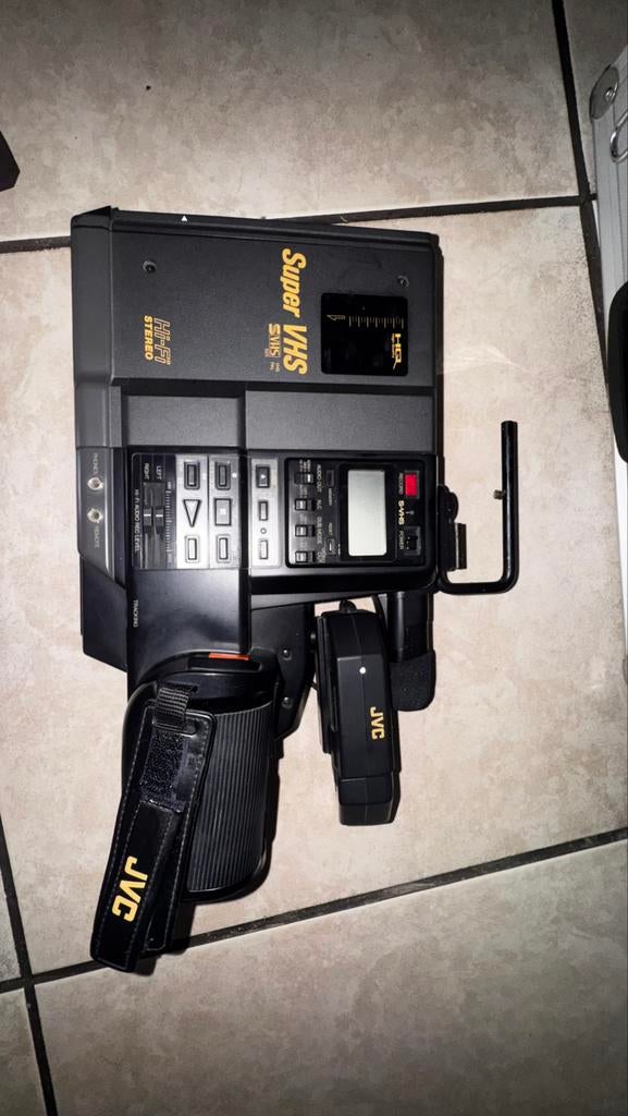 JVC GF-S1000F videocamera,vintage camcorder, case, draagriem, Ophalen, Camera, JVC