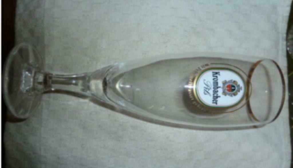 #L bier glas KROMBACHER PILS mit Felsquellwasser gebraut0,25, Verzamelen, Ophalen of Verzenden, Nieuw, Bierglas