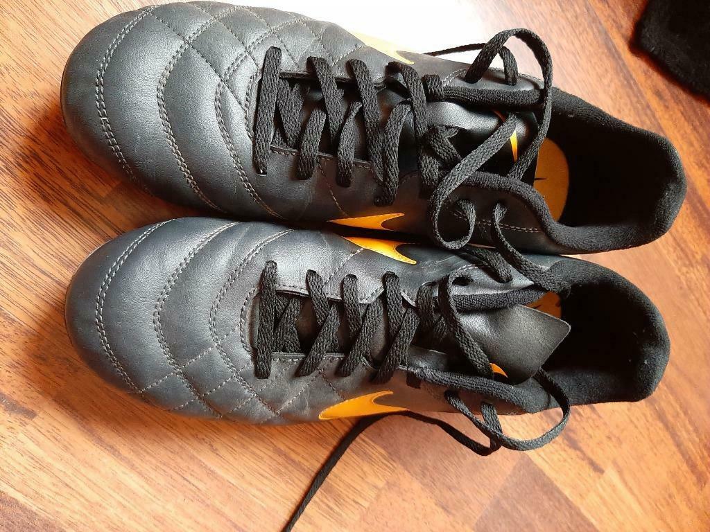 Voetbalschoenen M44, Nike (als nieuw), Ophalen of Verzenden, Nieuw, Schoenen