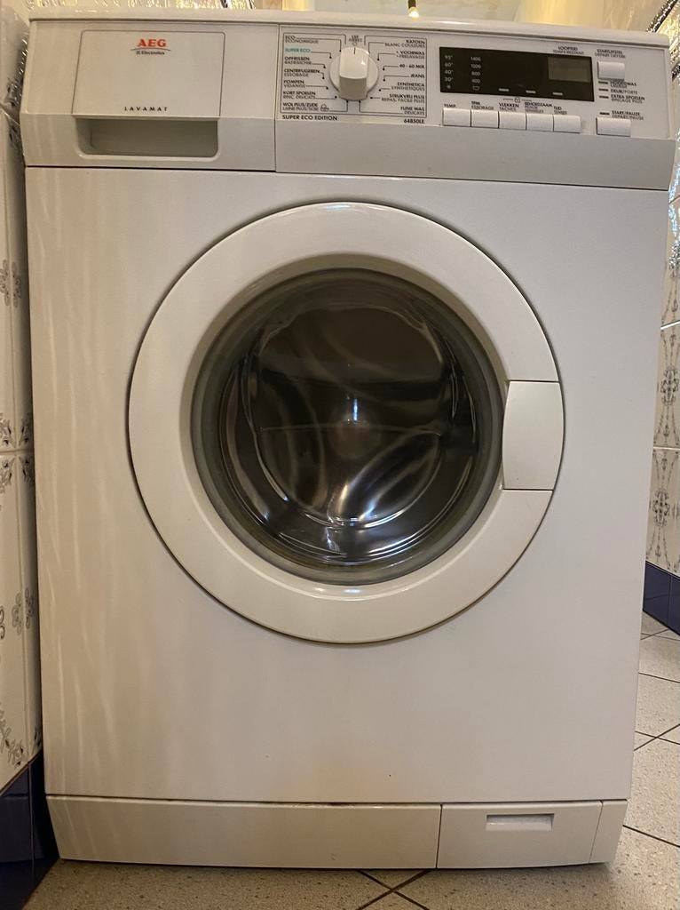 Lave-linge AEG, Electroménager, Lave-linge, 1200 à 1600 tours, 6 à 8 kg, Classe énergétique A ou plus économe, 85 à 90 cm