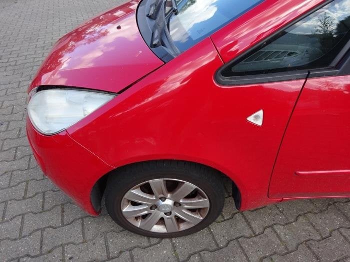 Scherm links-voor van een Mitsubishi Colt (P04), Gebruikt, -, -, Ophalen of Verzenden