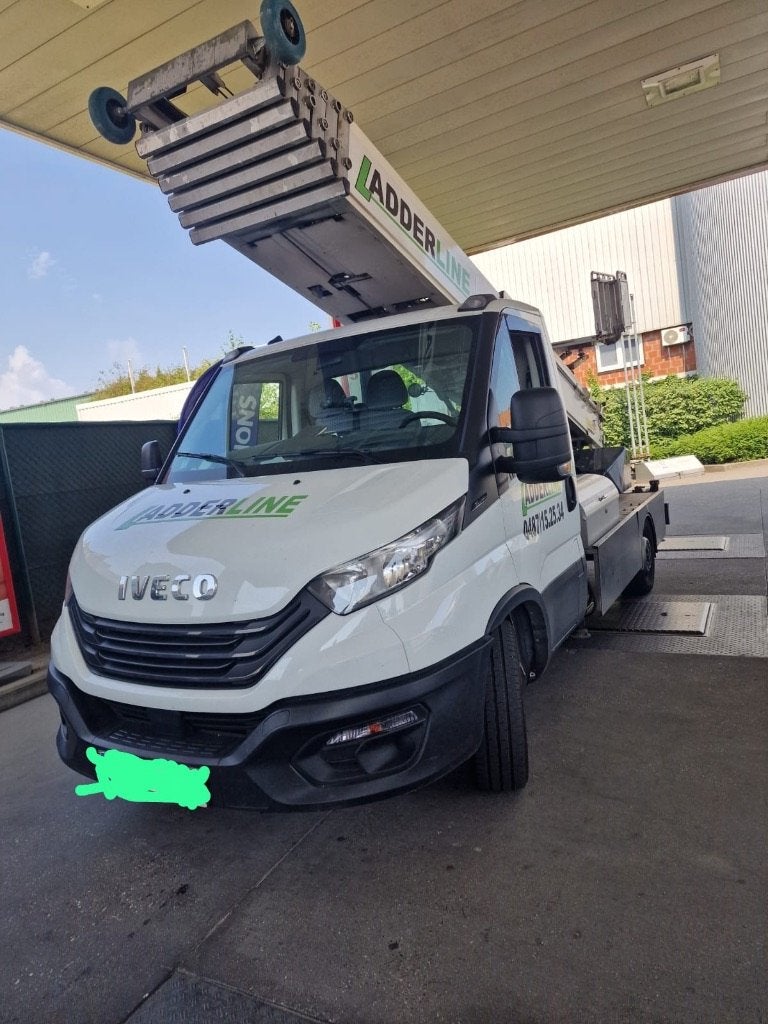 Ladderlift op Iveco daily te koop, Autos, Achat, Euro 6, Boîte manuelle, 2 portes