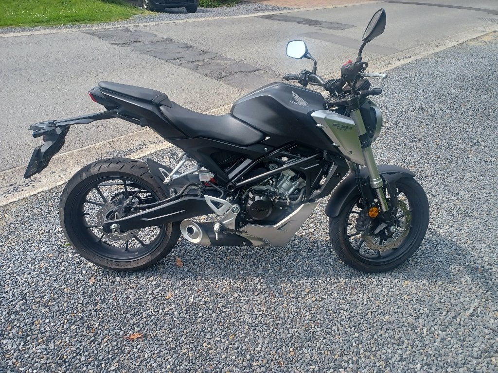 HONDA CB125R, Occasion, Particulier, 1 cylindre, Manuelle