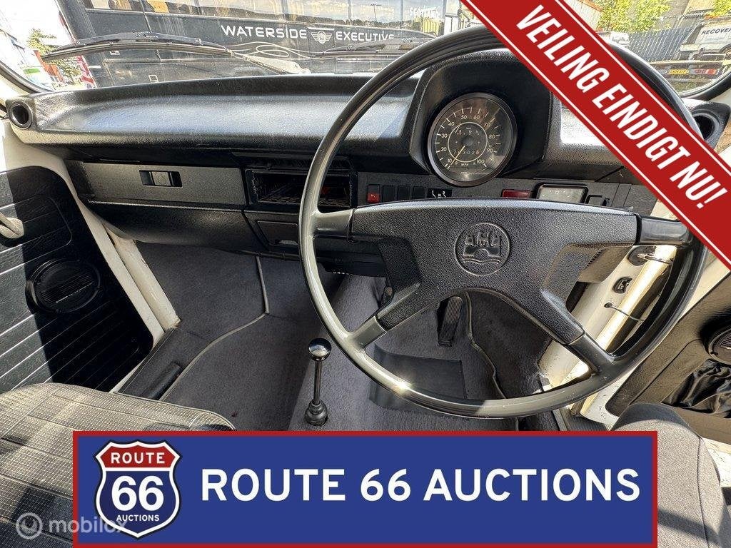Volkswagen Beetle Cabriolet | 1975 | Route 66 Auctions, Auto's, Volkswagen, Zwart, Bedrijf, Handgeschakeld
