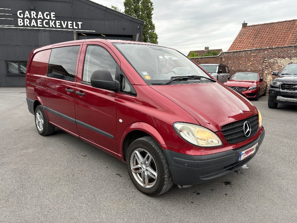 Mercedes VITO Dubbele Cabine BTW21% Automaat, Autos, Mercedes-Benz, Rouge, Achat, 4 portes, Entreprise